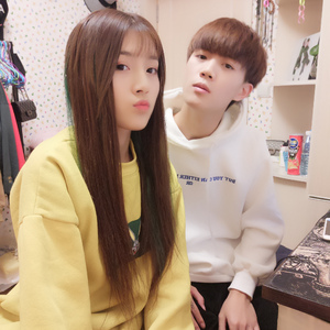 13学生脱到只剩丝袜自慰
