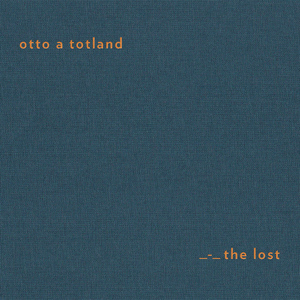 13学生脱到只剩丝袜自慰
